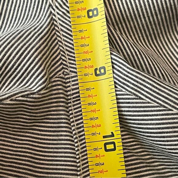 Madison Gray White Striped Nautical Coastal Bermuda Shorts NWOT Size 6 - Picture 9 of 10